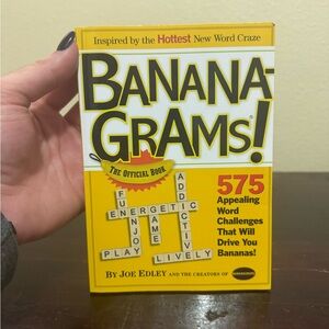 Bananagrams! The Official Book: 575 Word Challenges That Will Drive You Bananas